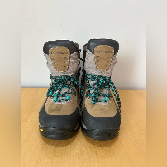 Columbia Women's Tan Hiking Boots Sz 7.5 - Picture 2 of 7